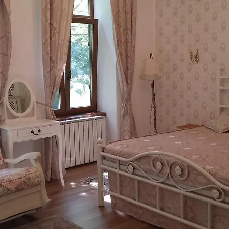 Apartment Elegance
